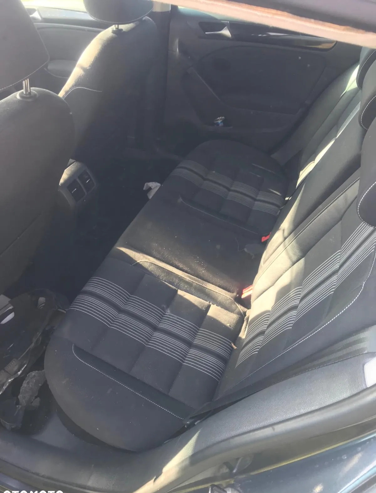 Volkswagen Golf cena 2300 przebieg: 218000, rok produkcji 2011 z Choszczno małe 79